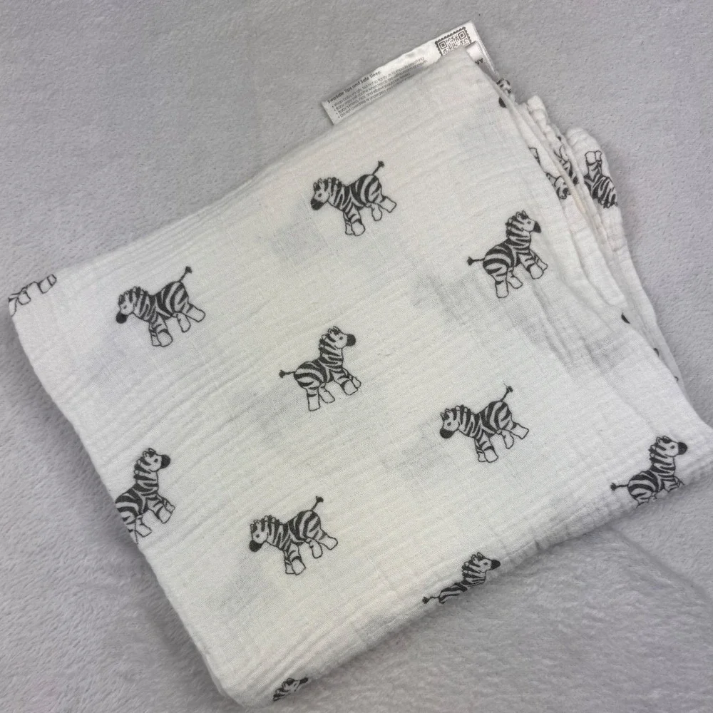 Amazing Baby SwaddleDesigns Cotton Muslin Zebra Swaddle Blanket White Black